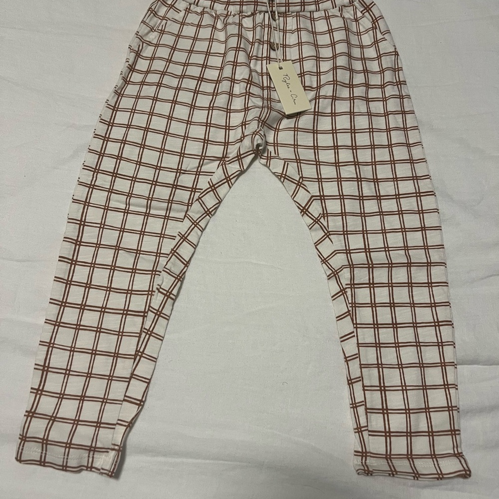 Rylee + Cru Kids Grid Leggings in Brown and White